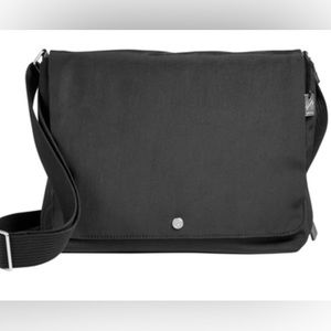 Skagen Eric Nylon Messenger Bag - Excellent Pre-Owned Condition!